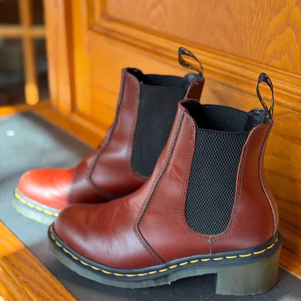 Dr. Martens Heeled Chelsea Boots - size 7 - Picture 5 of 13